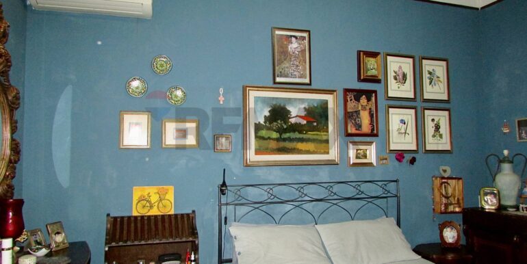 20251126192250-1002316-11