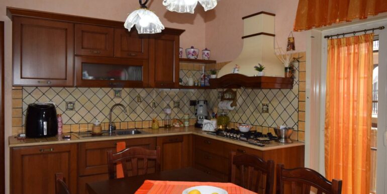 20251127172311-1004199-7