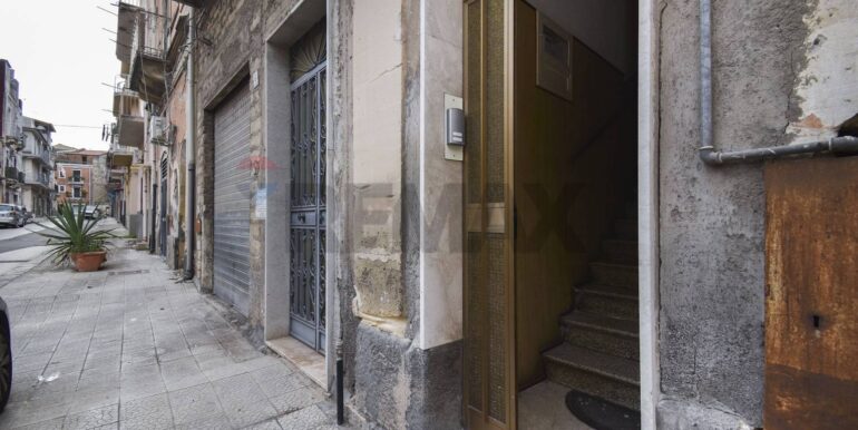 20251127173451-998919-2