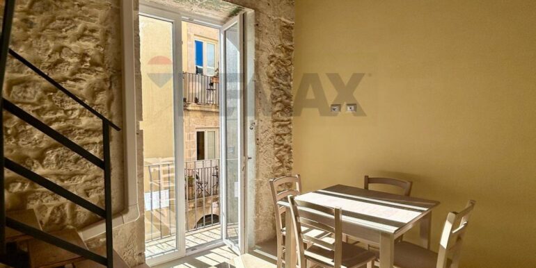 20251128103756-1004297-4