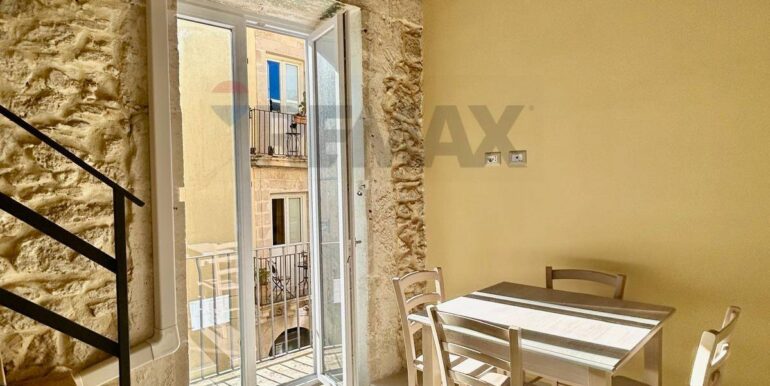 20251128103758-1004297-5