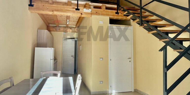 20251128103806-1004297-8