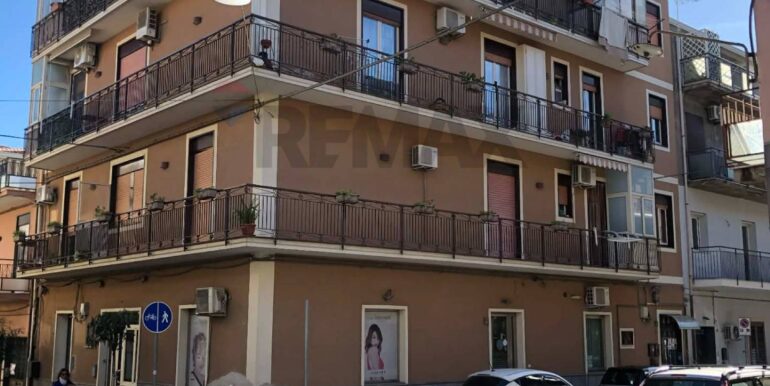 20251128115742-1004278-1