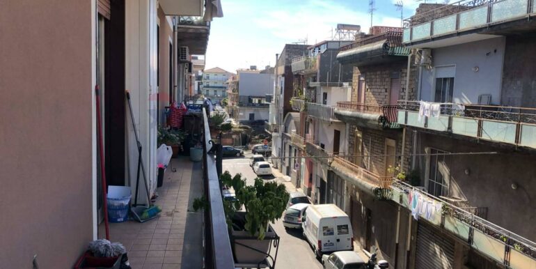 20251128115746-1004278-2