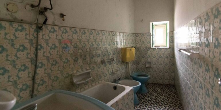 20251128123515-1002254-12