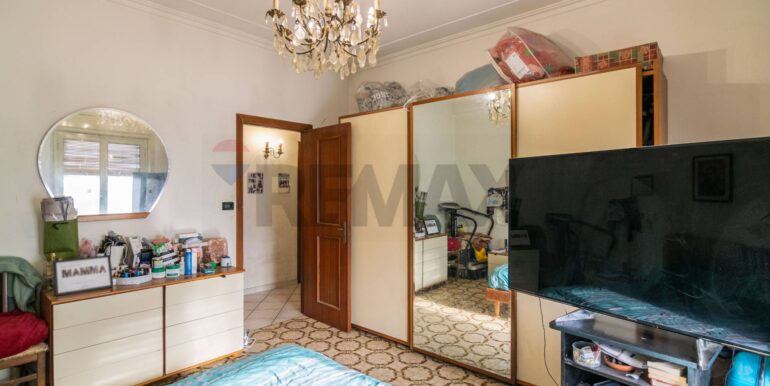 20251128125653-1005045-7