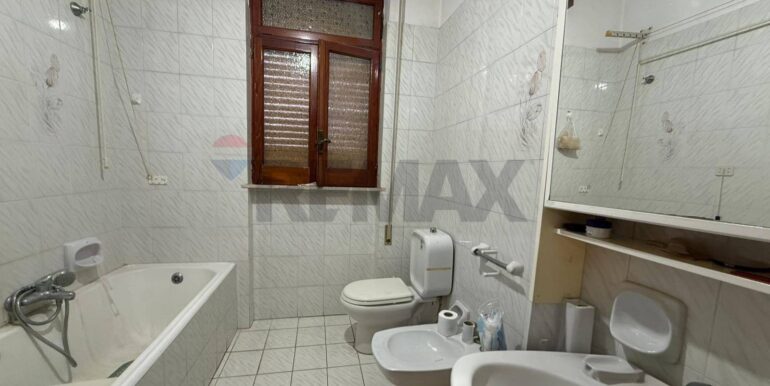 20251128165429-1005405-4