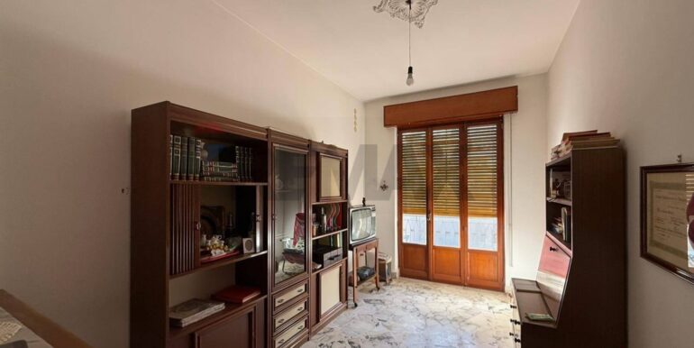 20251128165443-1005405-10