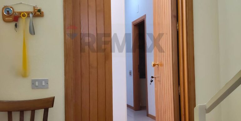 20251128192530-1001303-17