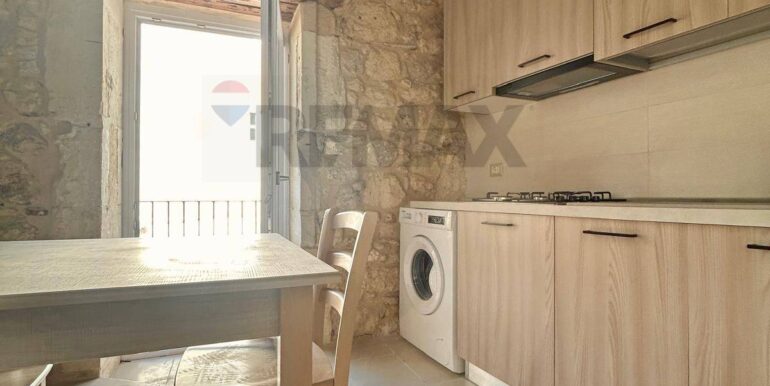 2025112893412-1004254-8