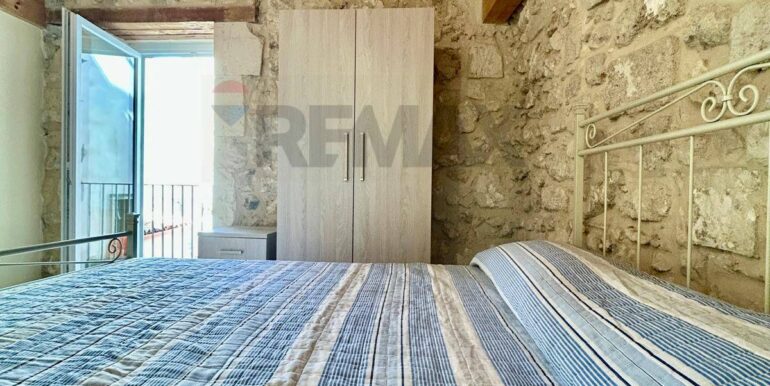 2025112893449-1004254-24