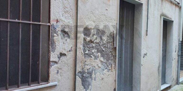 20251129121059-1005489-10