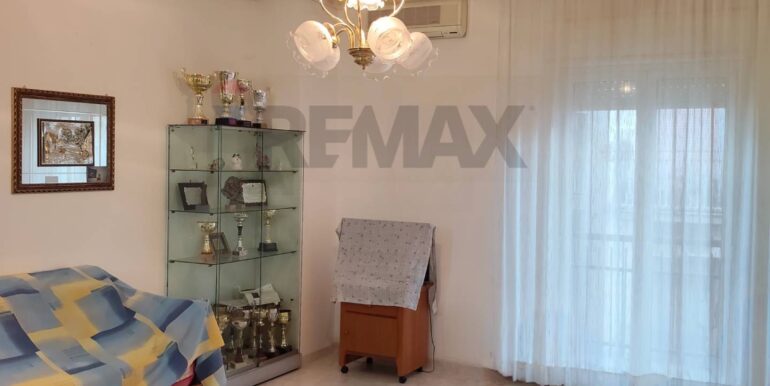 20251129121835-1005487-8