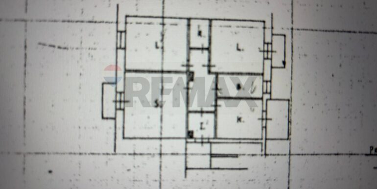 20251130181845-1005529-30