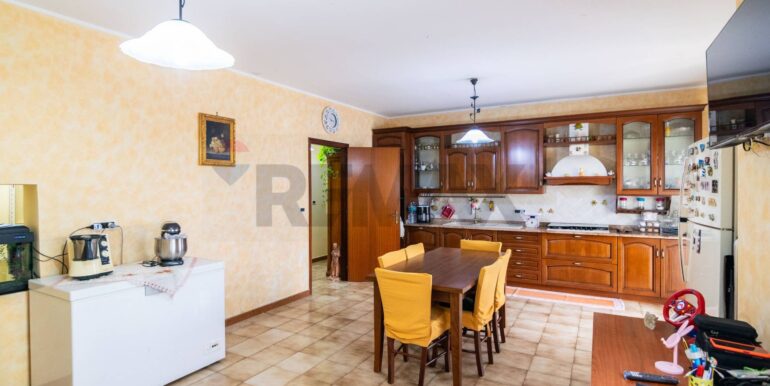 20251130191236-997520-17