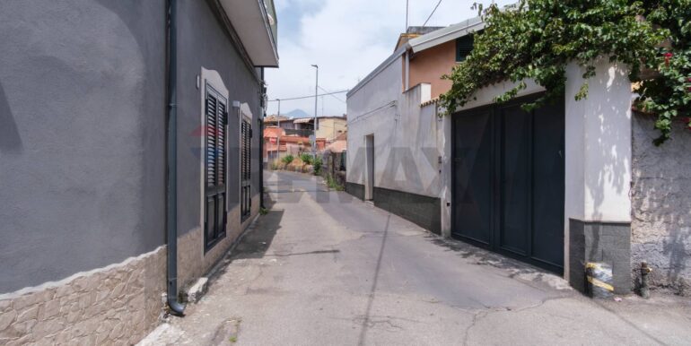 20251201114245-1005676-19