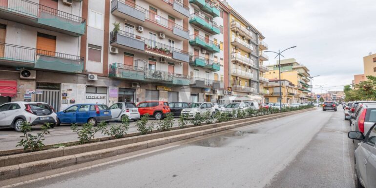 20251201120818-1003993-4