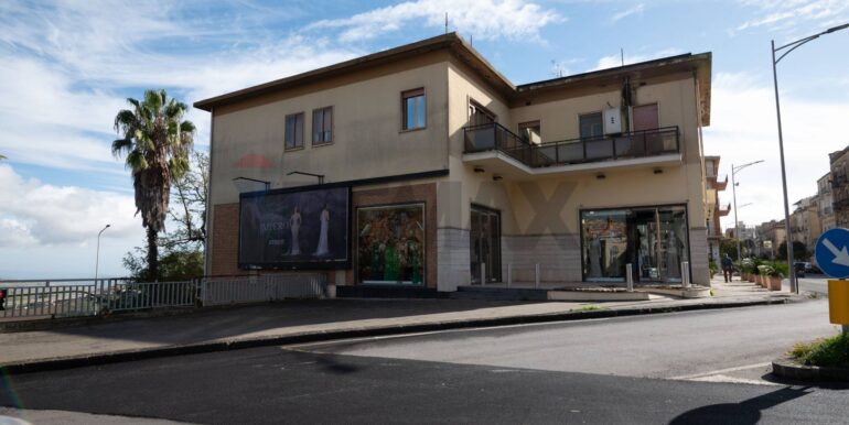 20251201150606-1000442-16