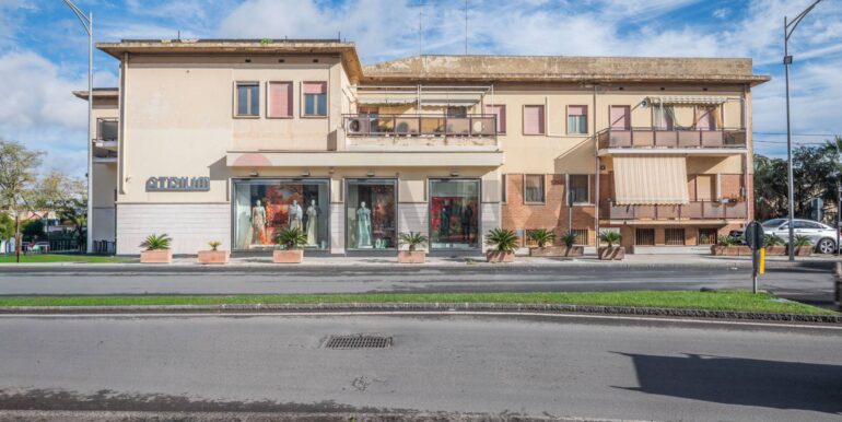 20251201152808-1000470-3