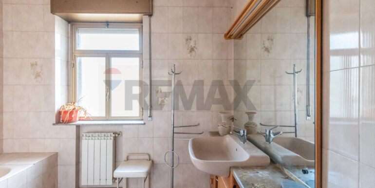 20251201152827-1000470-8