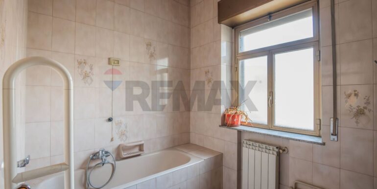 20251201152830-1000470-9