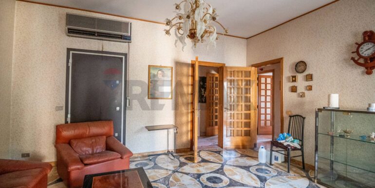 20251201152839-1000470-11