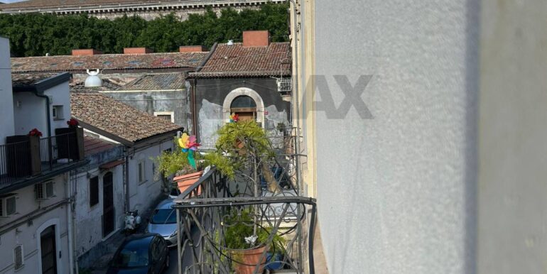 20251201175606-1005808-3