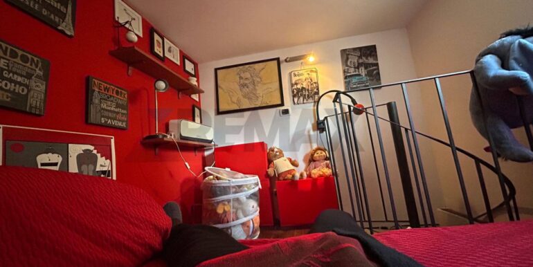 20251201175608-1005808-11