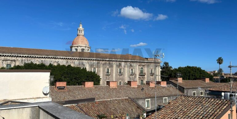 20251201175608-1005808-13