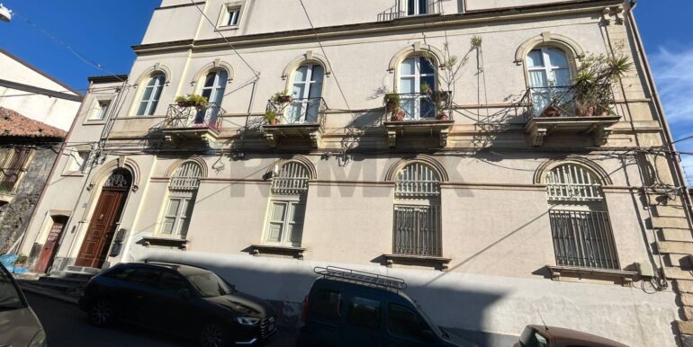 20251201175610-1005808-23