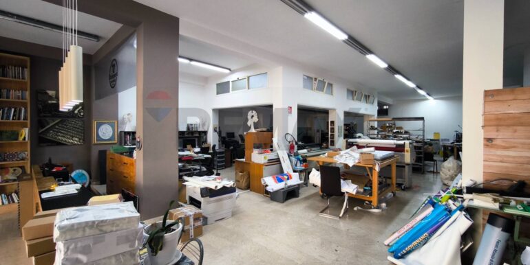 20251201194504-1005842-6