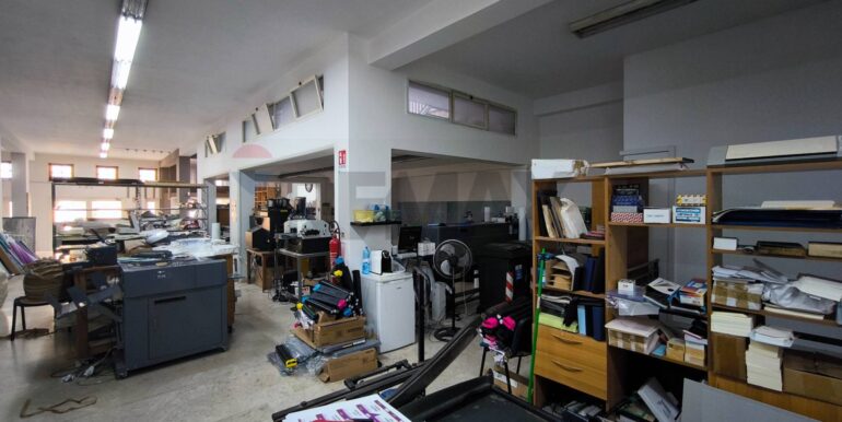 20251201194523-1005842-12