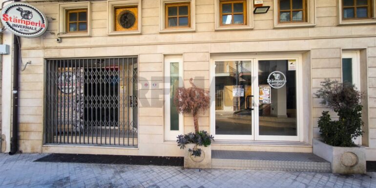 20251201194606-1005842-25