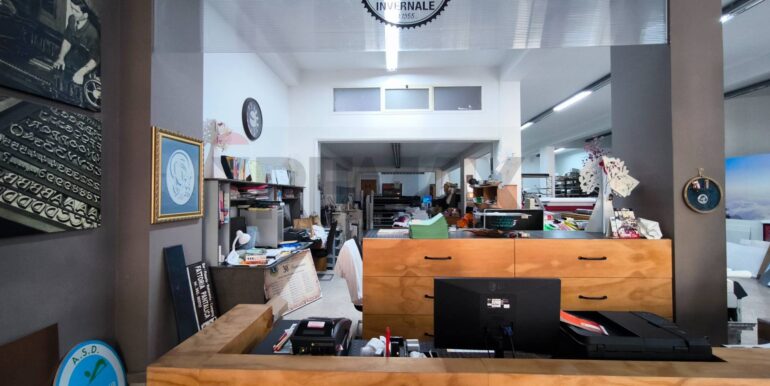 20251201202254-1005844-9