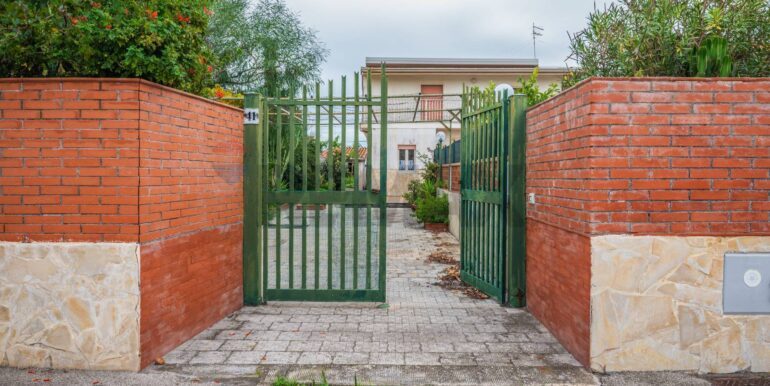 2025120194122-1005353-1