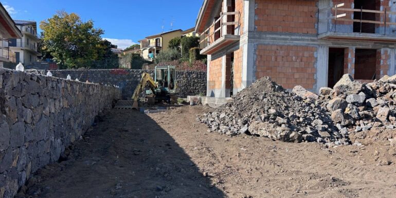 2025120195016-919296-104