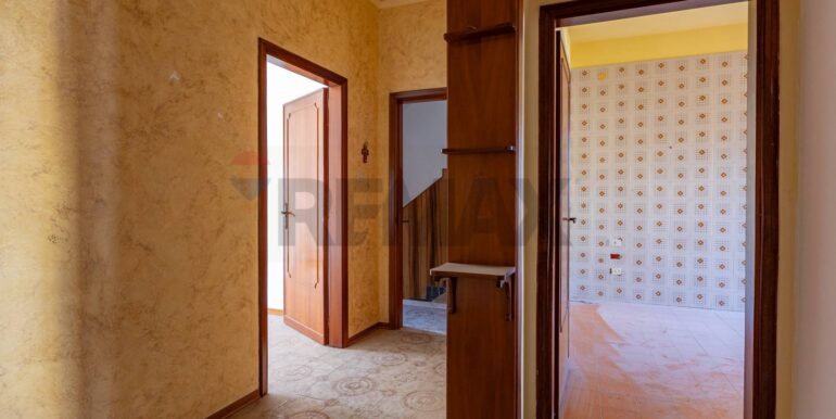 2025120195145-1004244-16