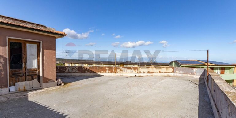 2025120195233-1004244-30