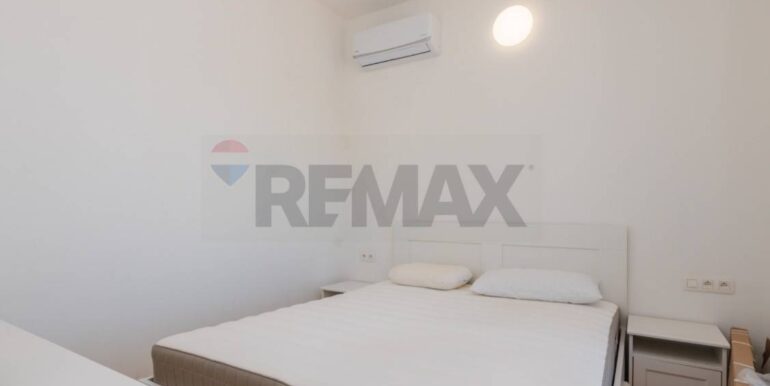 20251202114347-1005907-9