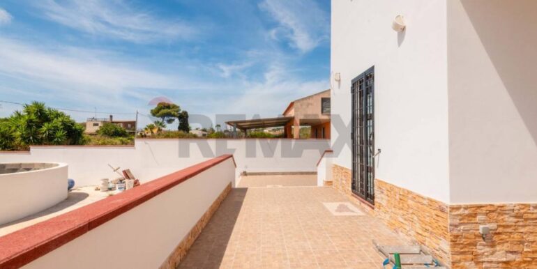 20251202114348-1005907-10