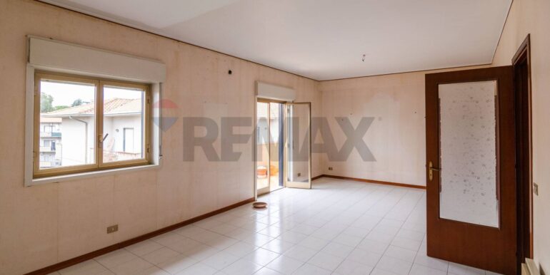 20251202180024-1006055-6