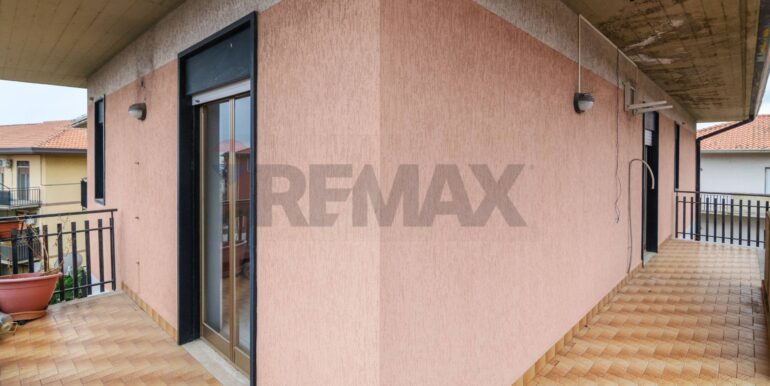 20251202180144-1006055-25