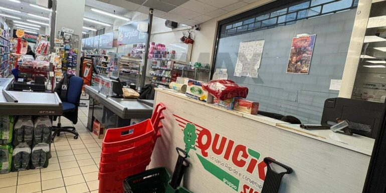 20251202181350-1006056-6