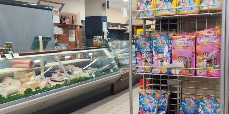 20251202181401-1006056-9