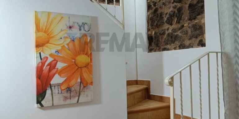 20251202194248-1006074-8