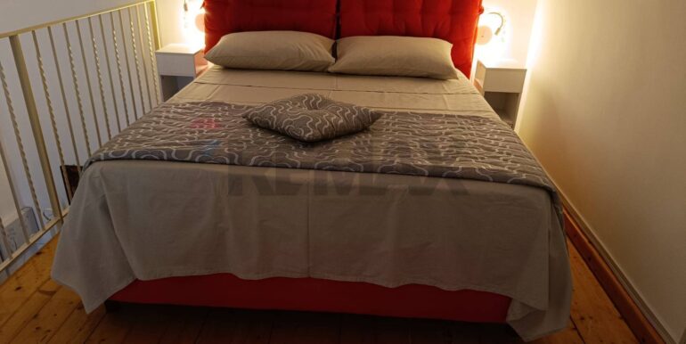 20251202194248-1006074-9