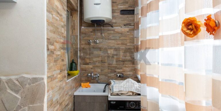 20251202195541-1006075-8