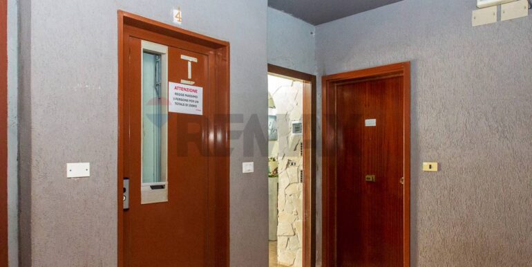 20251202195618-1006075-17