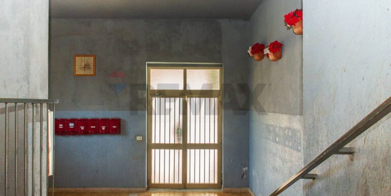 20251202195622-1006075-18