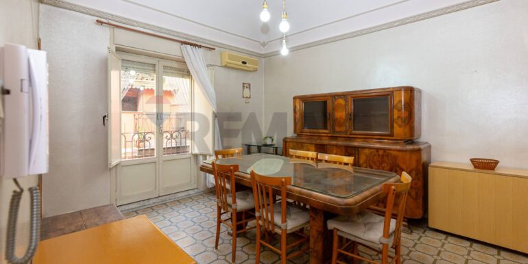 2025120281214-1005863-4